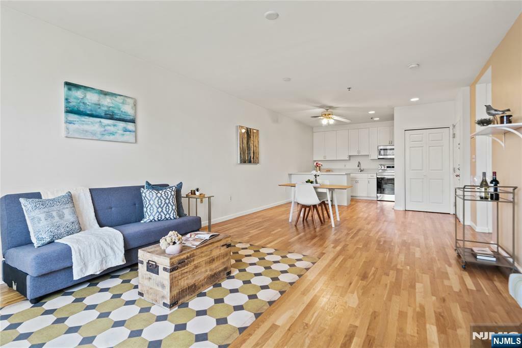 Property Photo: 81 Grand Street 4B NJ 07030