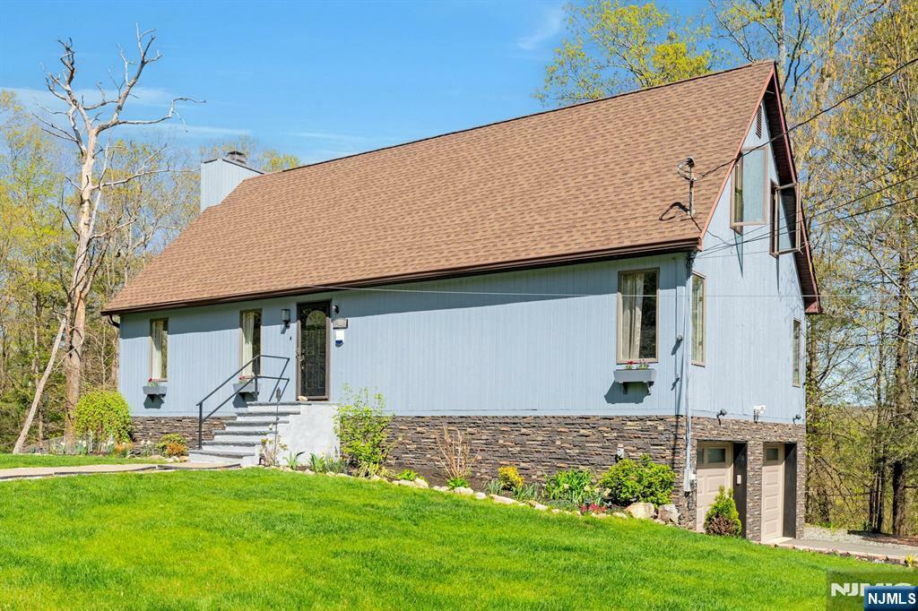 Property Photo: 40 Kinswood Road NJ 07421