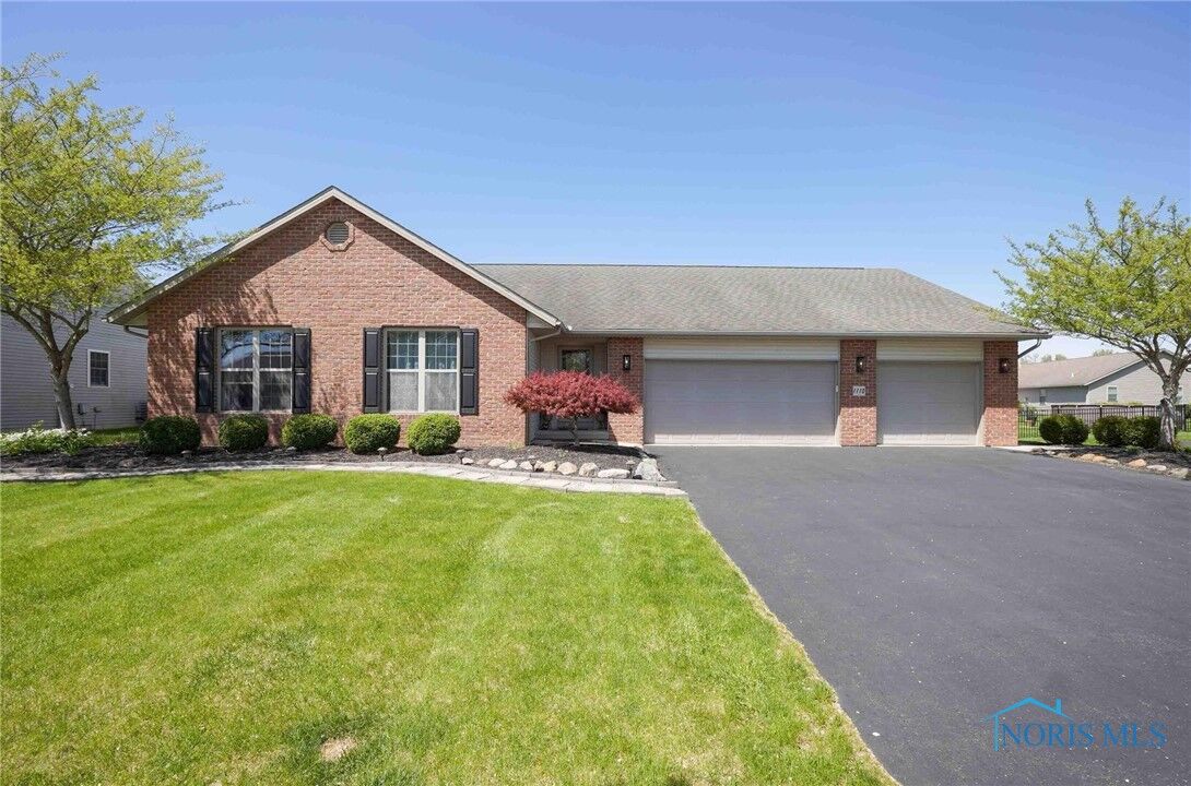Property Photo: 1110 Homestead Drive OH 45840
