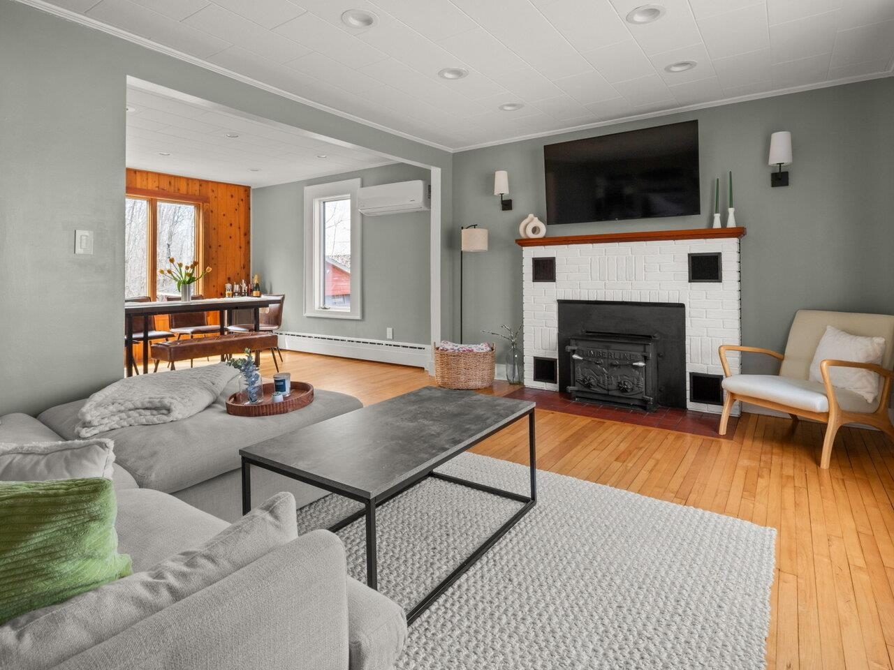 Property Photo:  352 Lake Road  VT 05478 