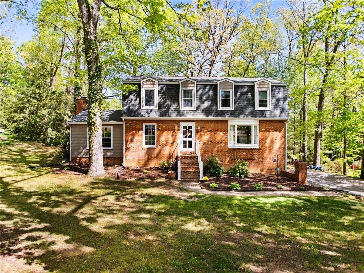 Property Photo: 2807 Tall Oaks Drive VA 24060