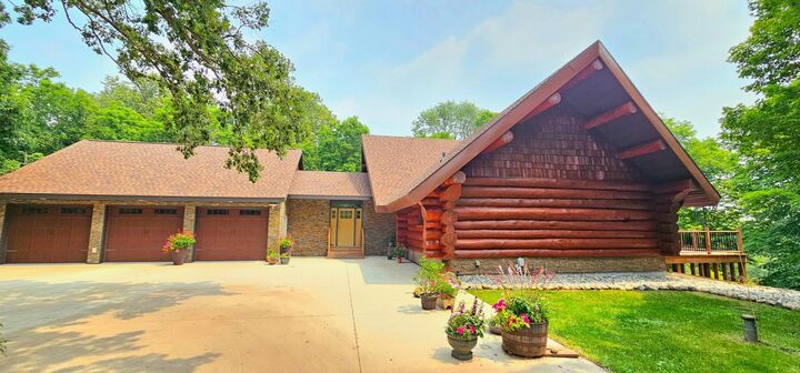 Property Photo: 46174 County Highway 35 MN 56587