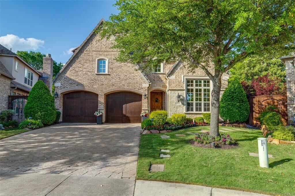 Property Photo:  663 Brookstone Drive  TX 75039 