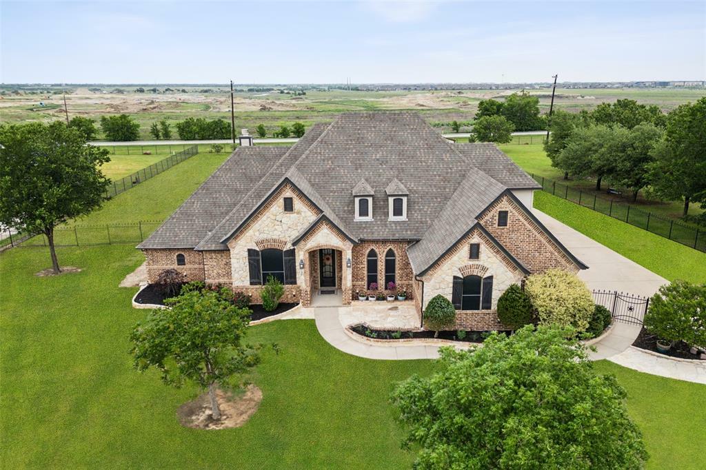 Property Photo: 508 Lonesome Trail TX 76052
