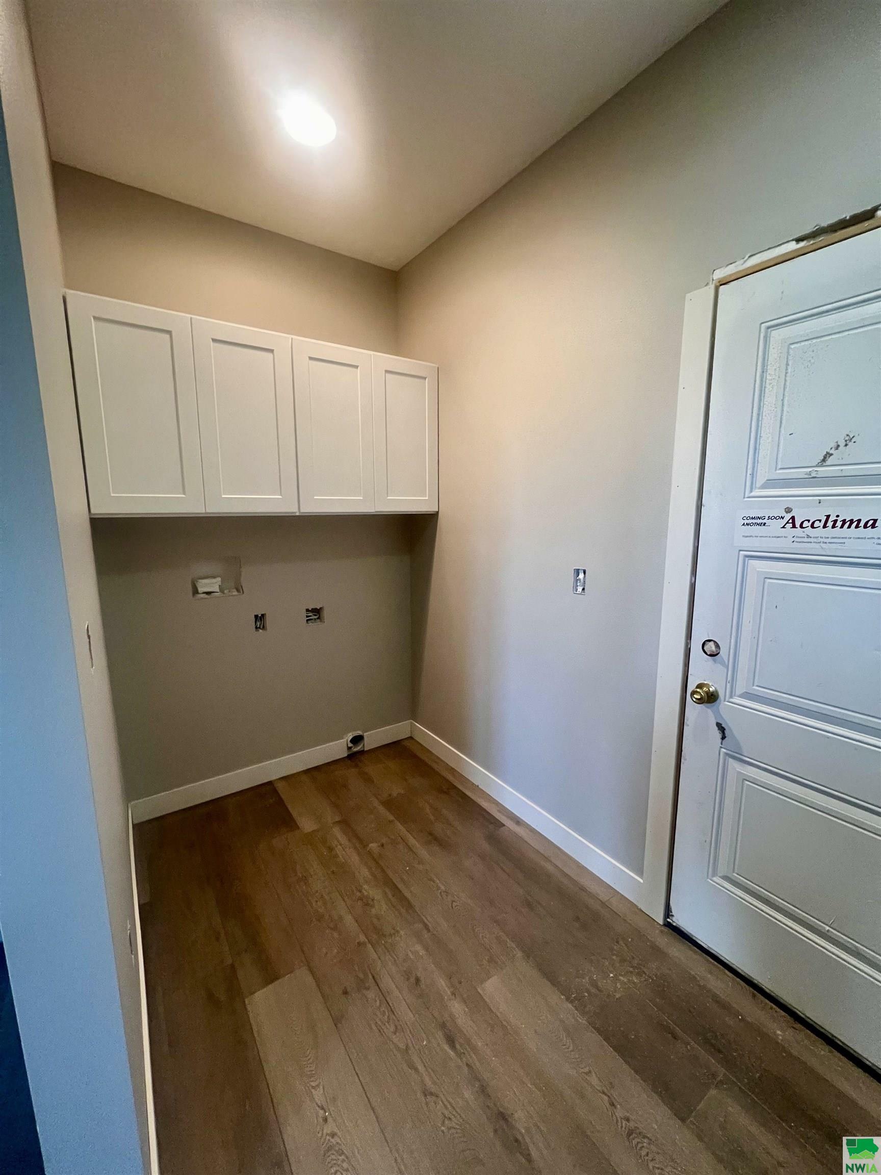 Property Photo: 708 17th St SE IA 51041