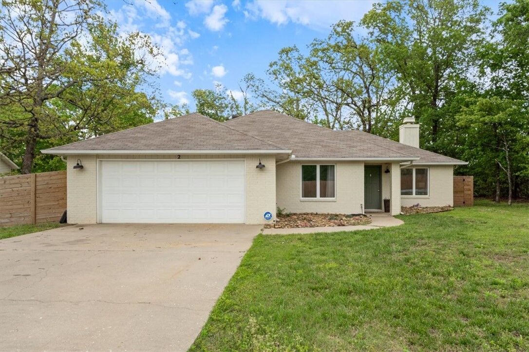 Property Photo:  2 Kirkpatrick Lane  AR 72715 