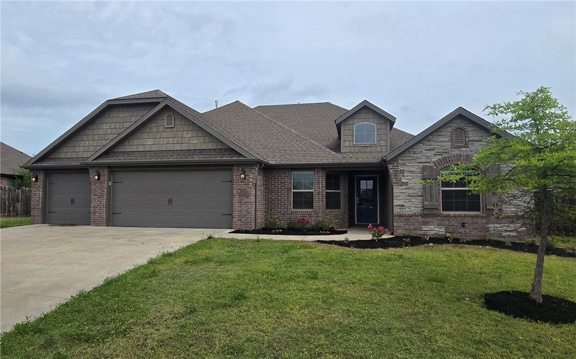 Property Photo:  1241 Brandon Way  AR 72713 