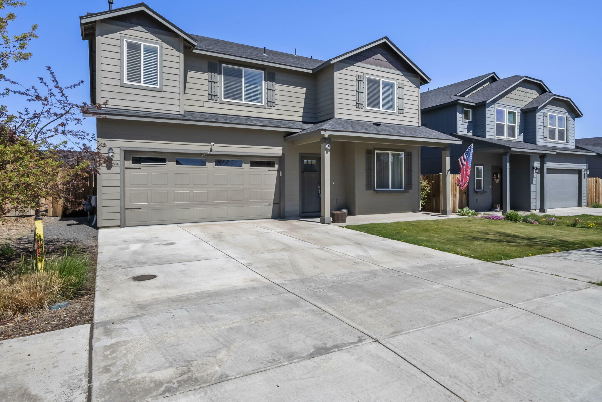 Property Photo: 3591 SW Pumice Stone Avenue OR 97756