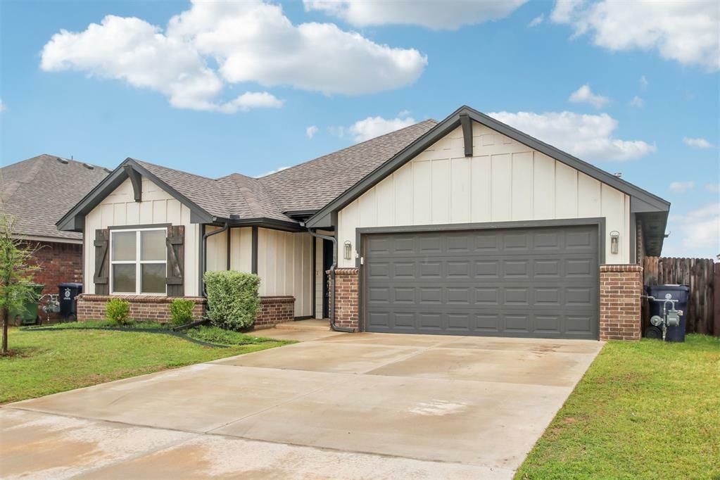 Property Photo: 9304 Yassir Boulevard OK 73099