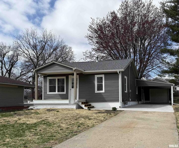 646 N 6th Avenue  Canton IL 61520 photo