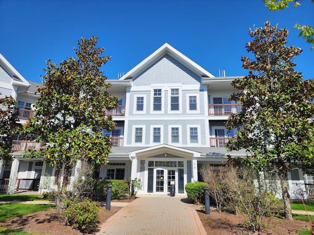 Property Photo:  501 Commerce Dr 1302  MA 02184 