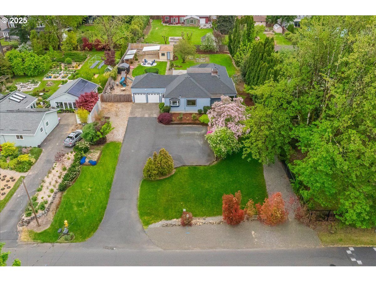 Property Photo:  3400 SW 110th Ave  OR 97005 