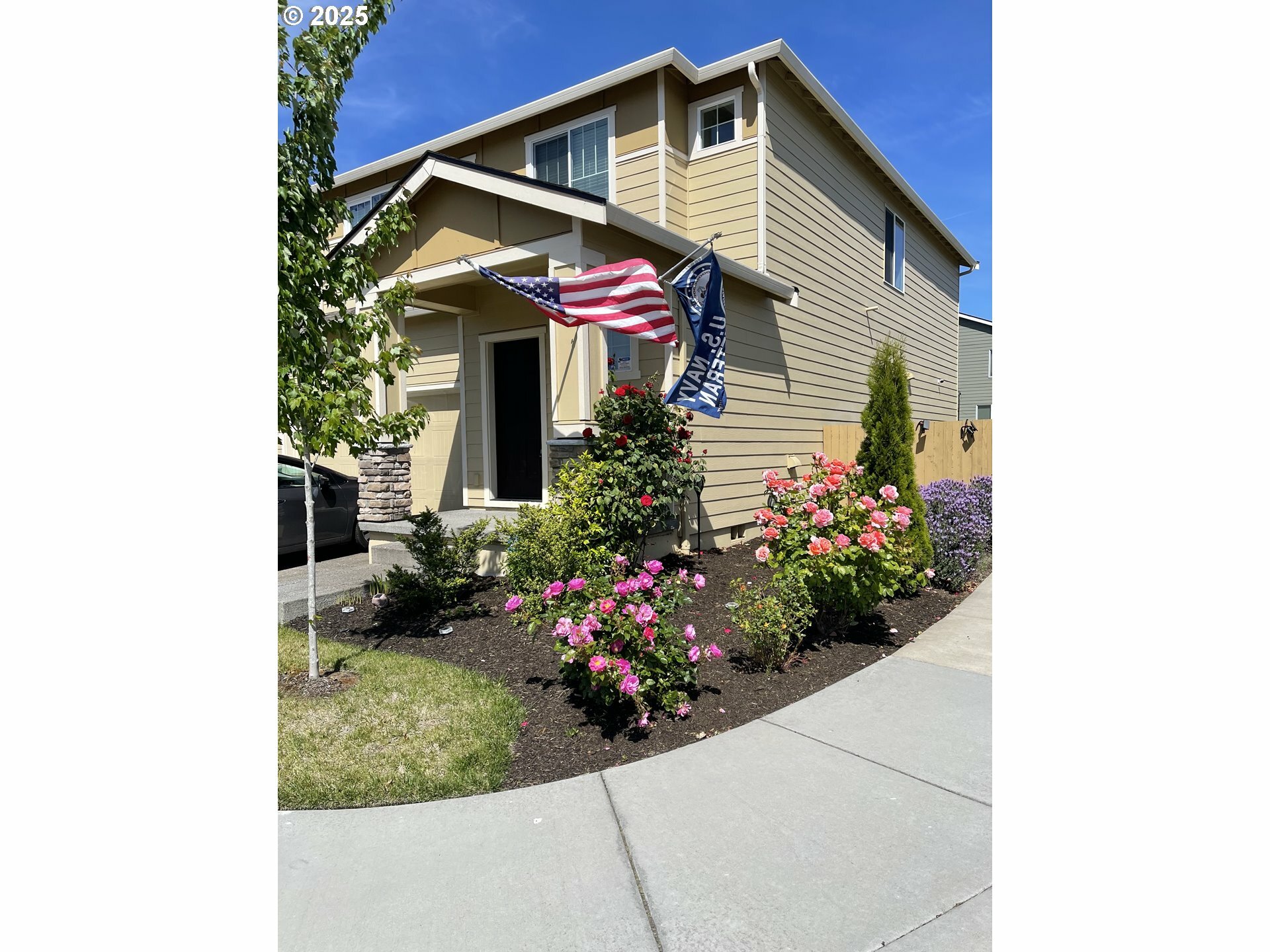 Property Photo:  1203 W 17th Ave  WA 98629 