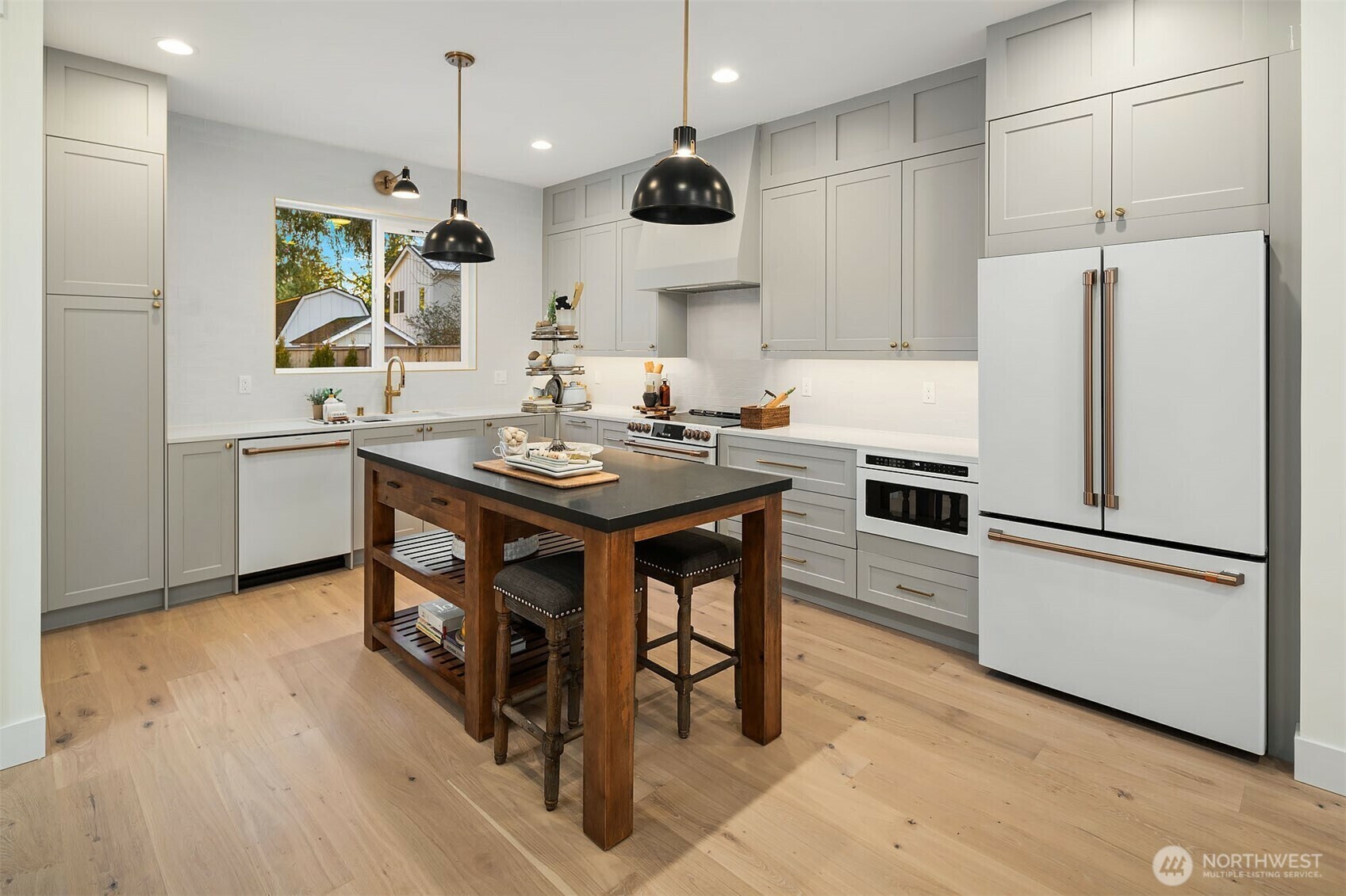 Property Photo: 12845 NE 113th Street WA 98033