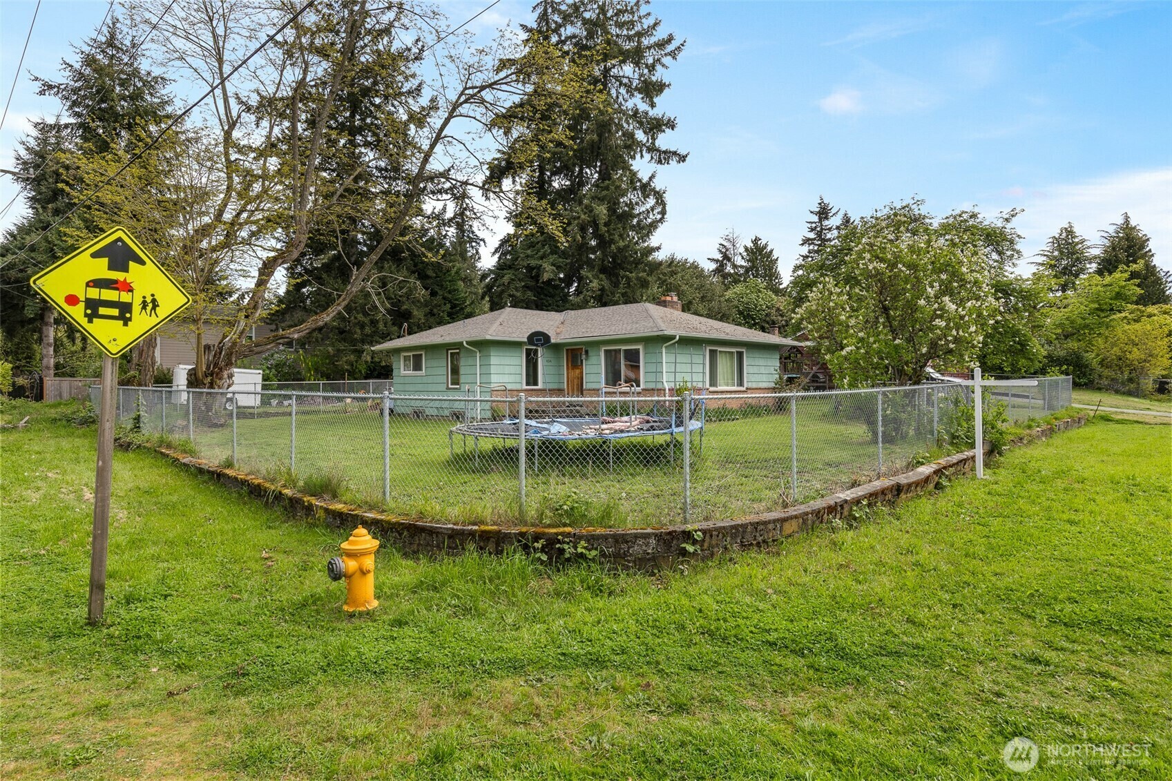 Property Photo: 454 SW 142nd Street WA 98166