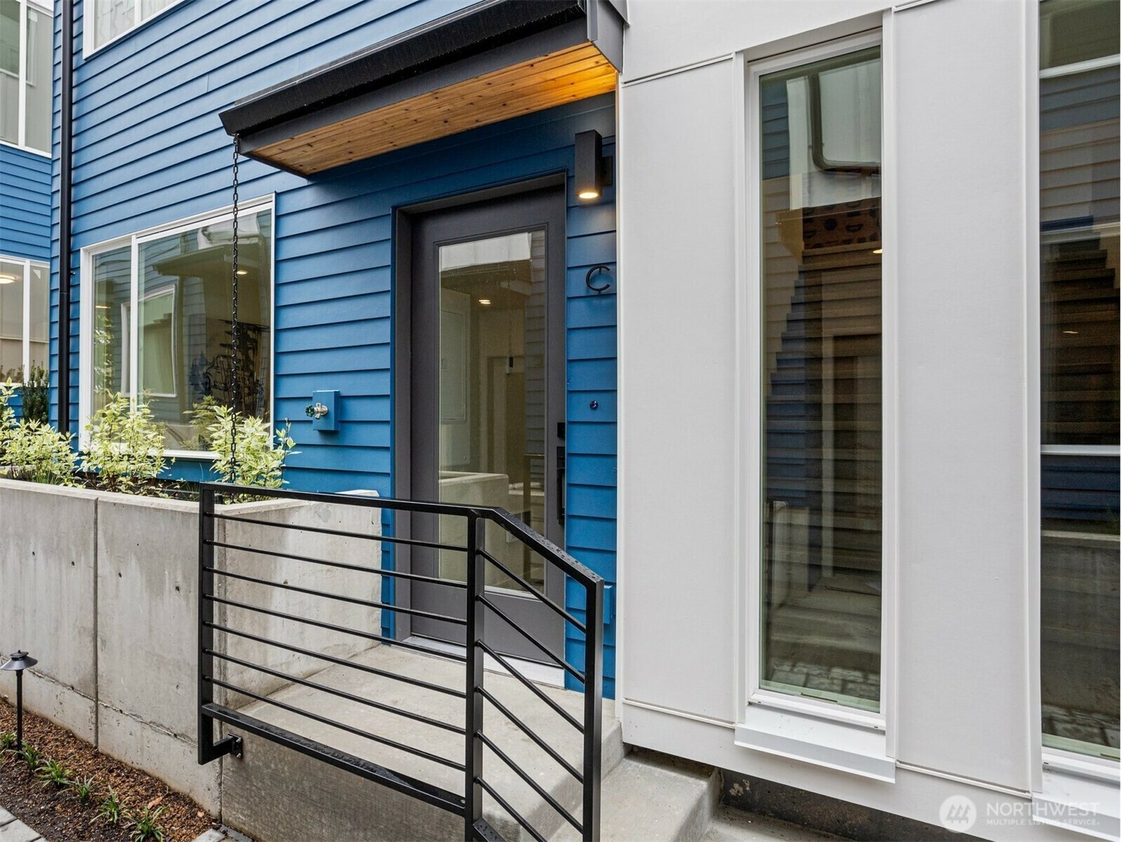 Property Photo: 2523 29th Avenue S D WA 98144