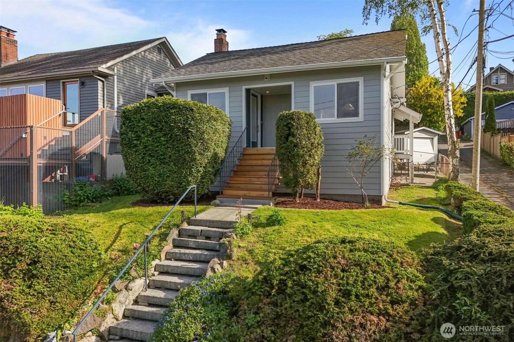 Property Photo: 11 W Fulton Street WA 98119