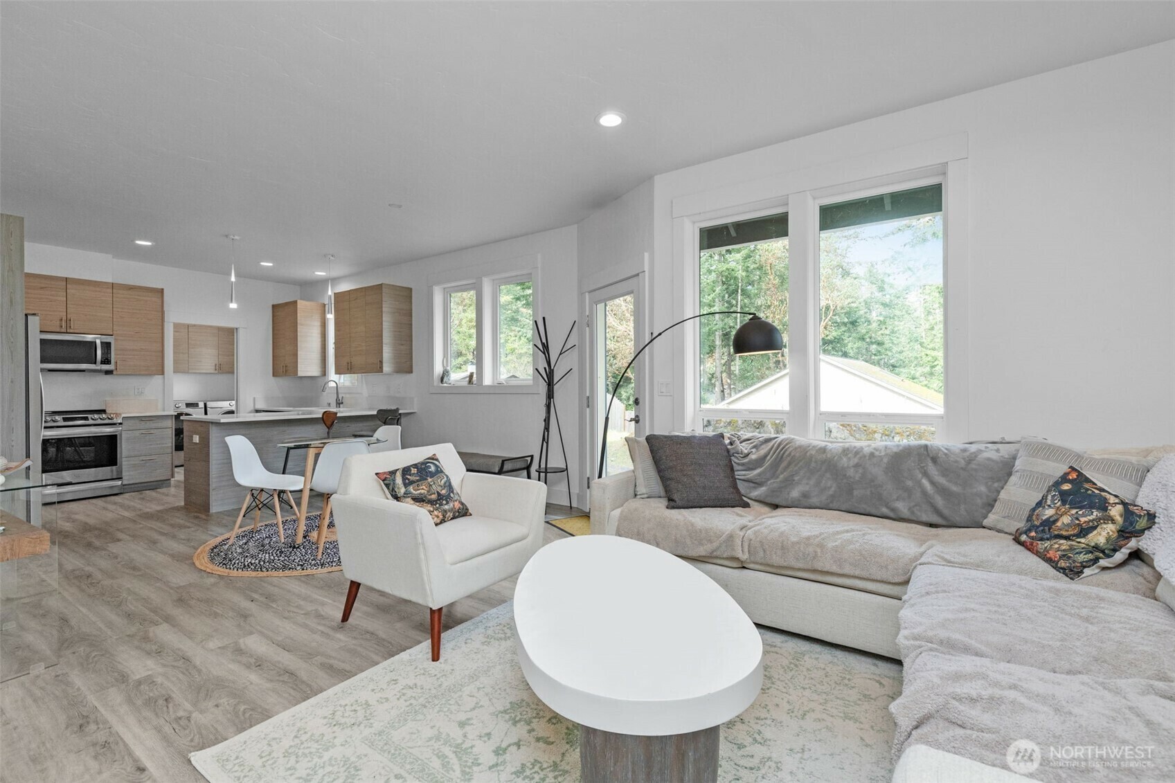 Property Photo: 1009 Park Street WA 98250
