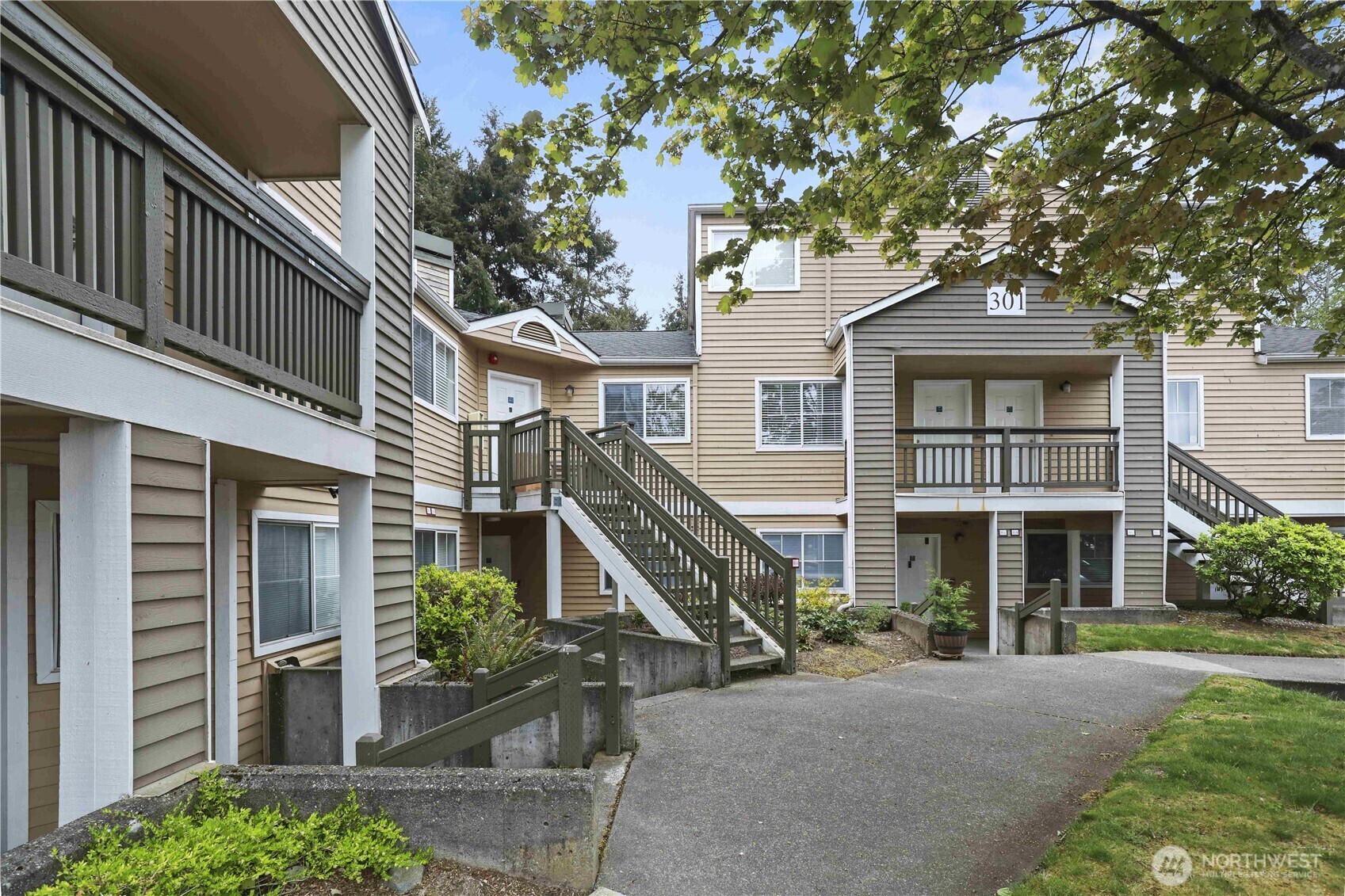 Property Photo:  5300  Harbour Pointe Boulevard 301G  WA 98275 