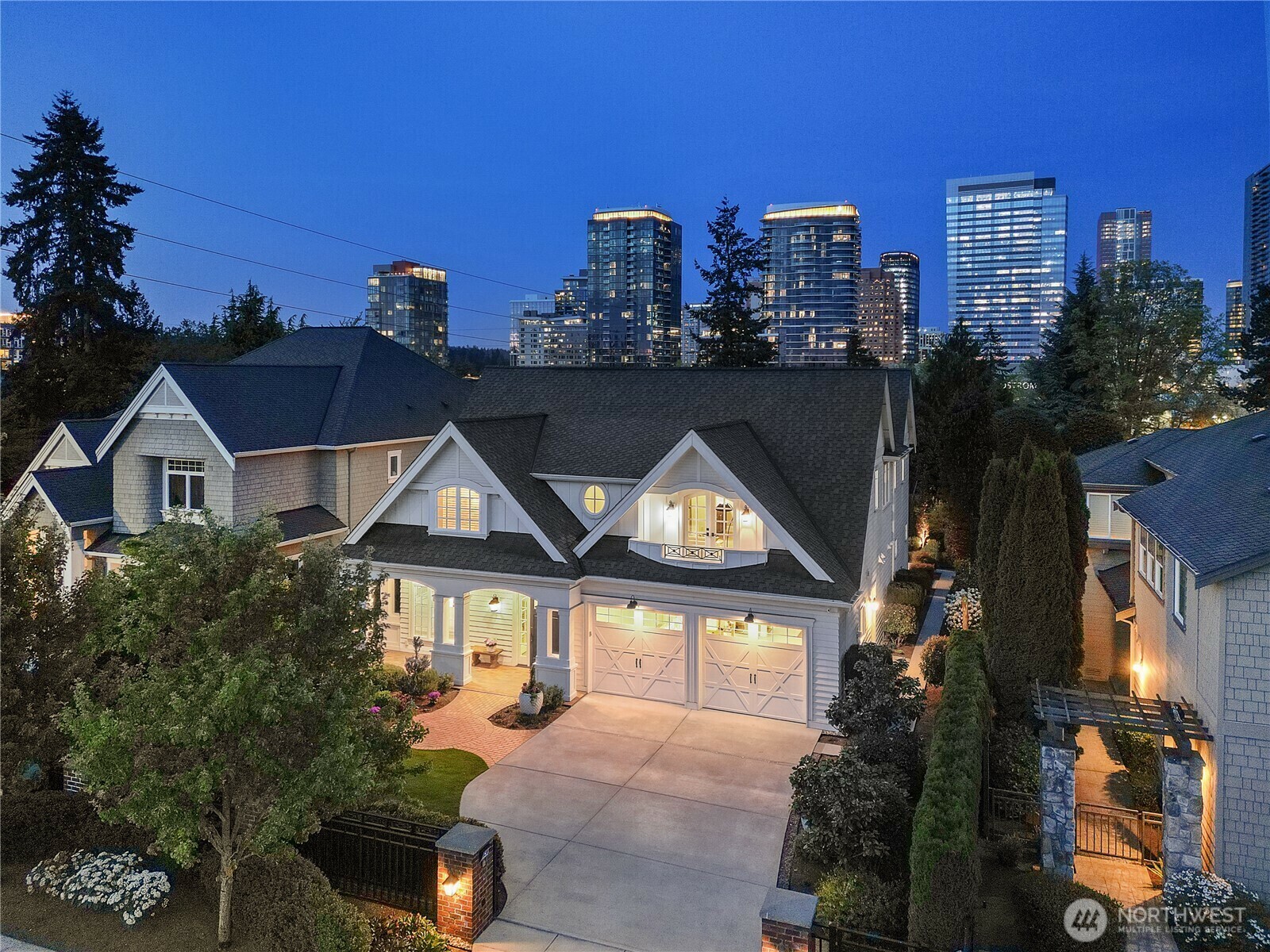 Property Photo: 726 99th Avenue NE WA 98004