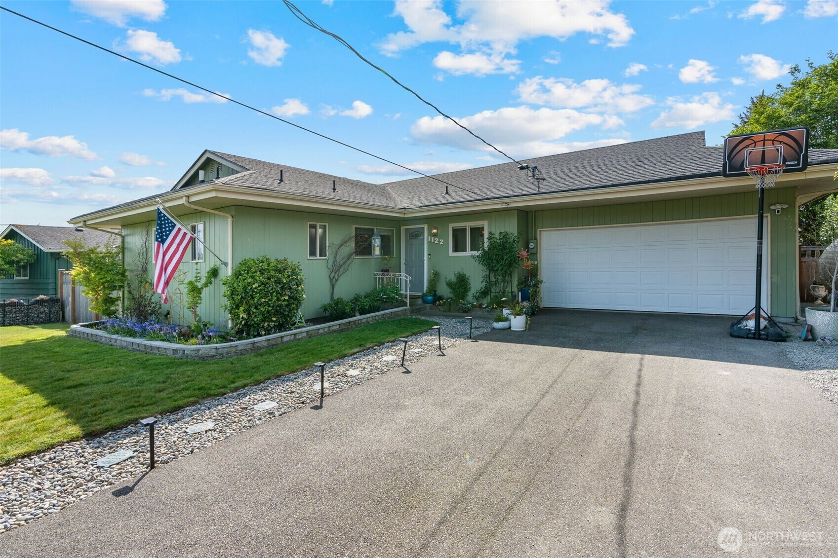 Property Photo: 1122 N Skyline Drive WA 98406