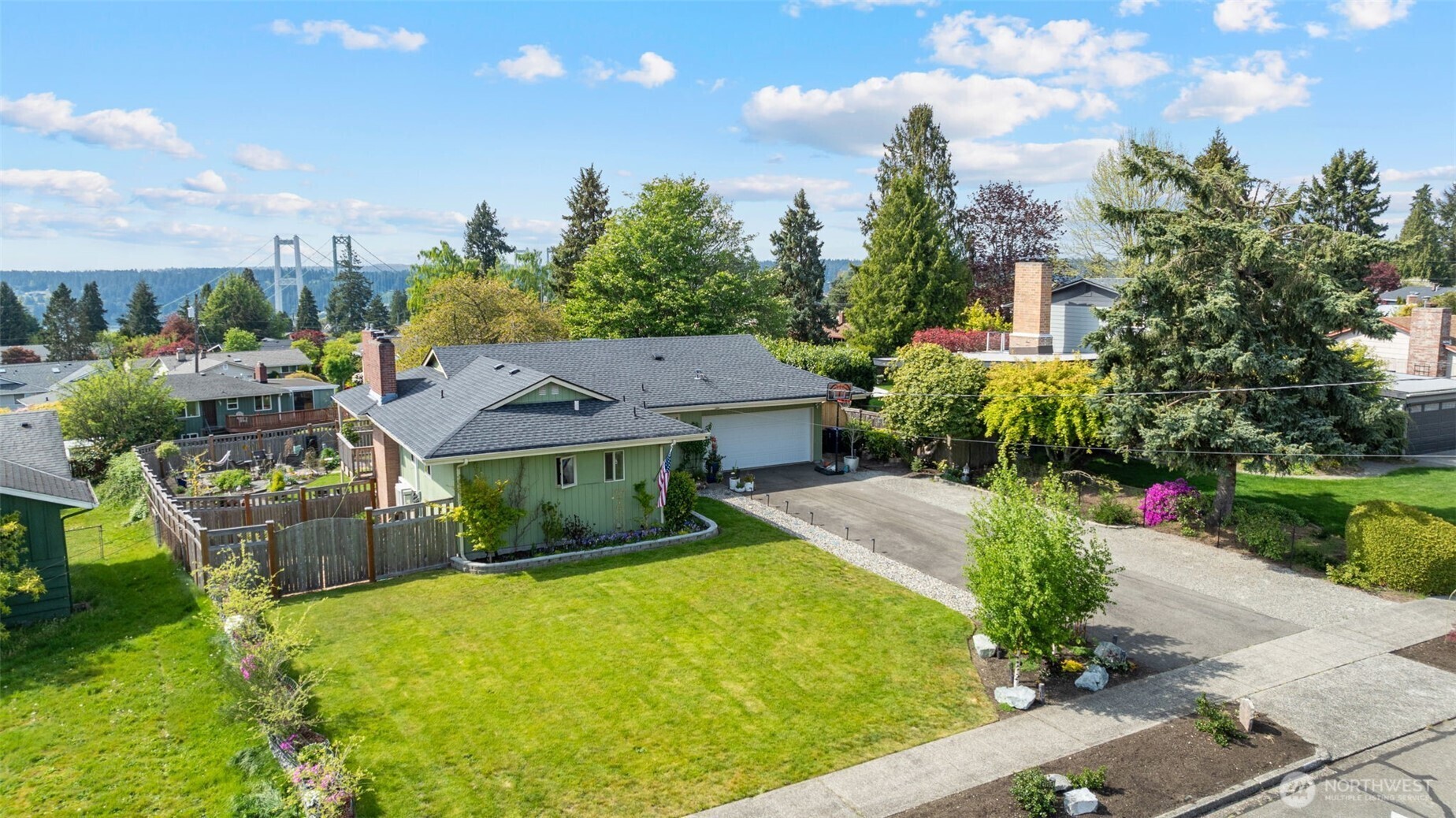 Property Photo: 1122 N Skyline Drive WA 98406