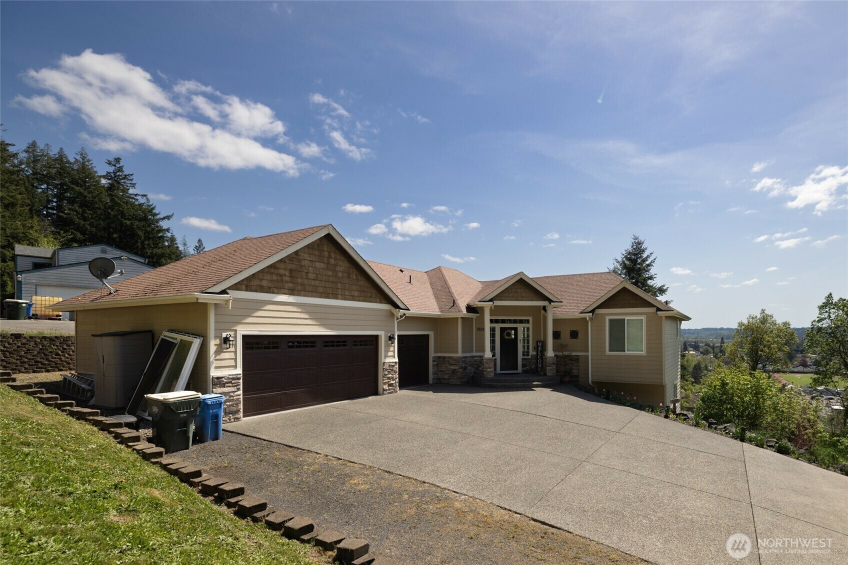Property Photo: 1895 SE Maple Drive WA 98532