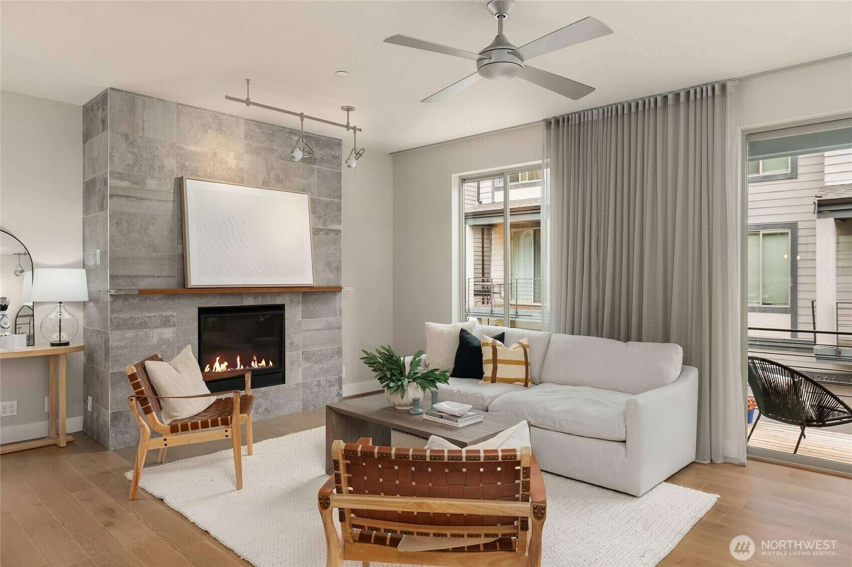 Property Photo: 2972 76th Place SE 102 WA 98040