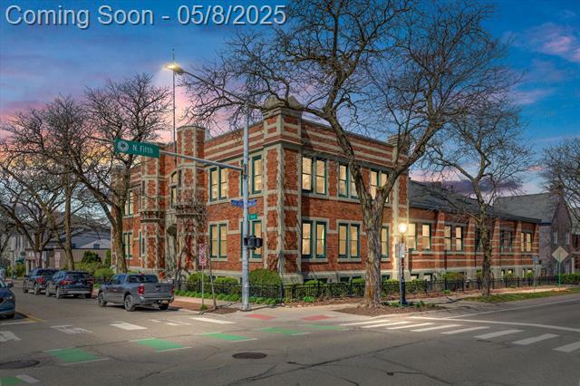 223 E Ann Street 1  Ann Arbor MI 48104 photo