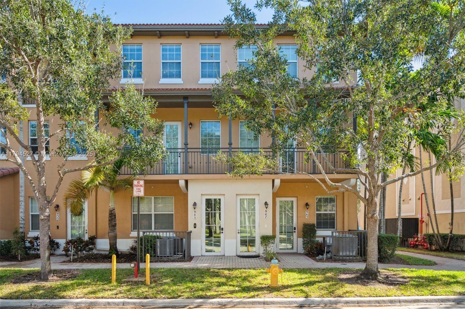 Property Photo: 945 SW 147th Ave 2012 FL 33027