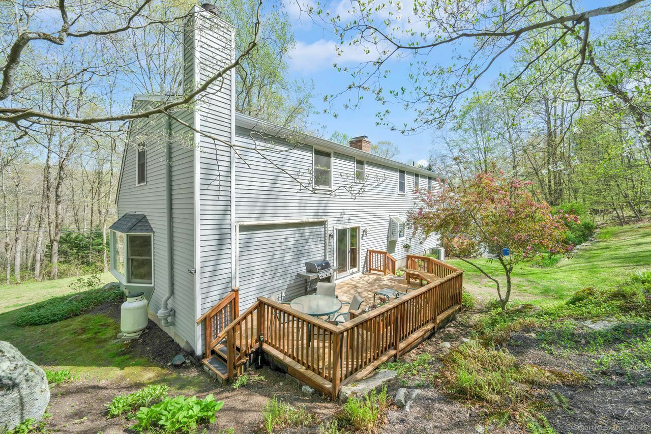 Property Photo: 431 Fan Hill Road CT 06468