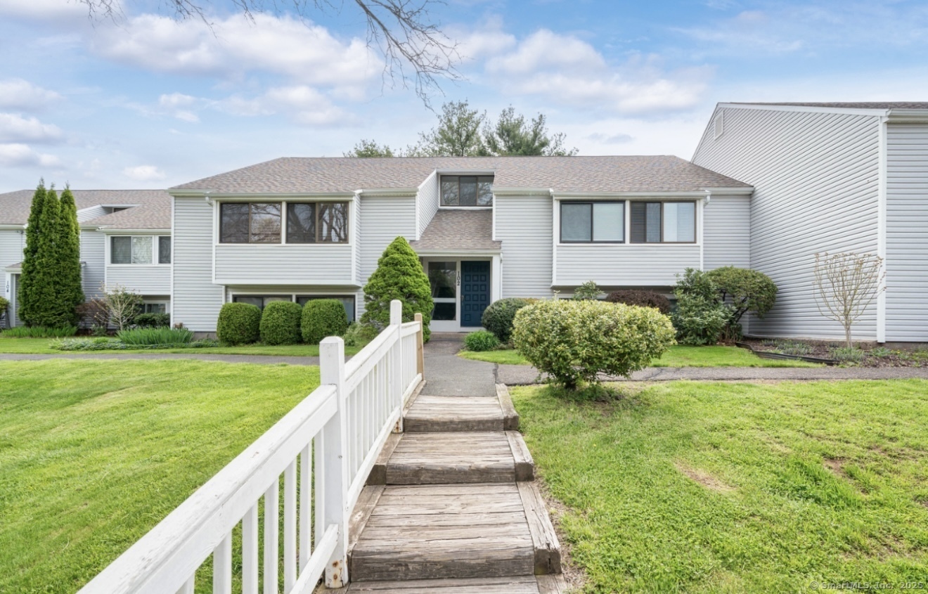 Property Photo: 102 Brookwood Drive Apt C CT 06067