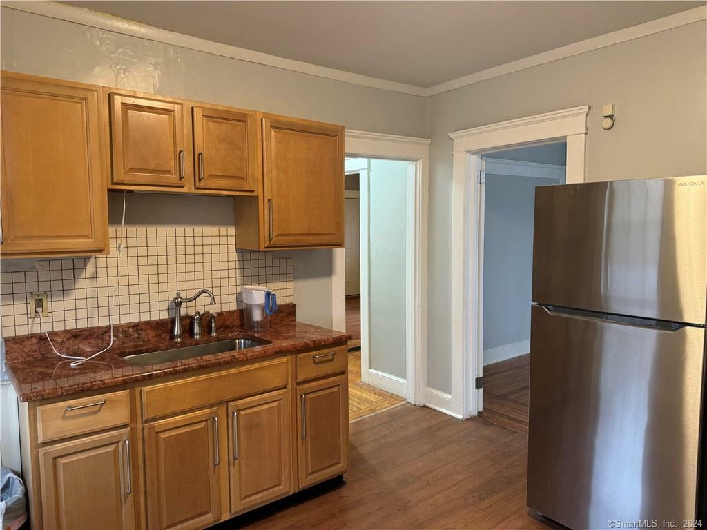 Property Photo: 297-299 Park Street 1fb CT 06516