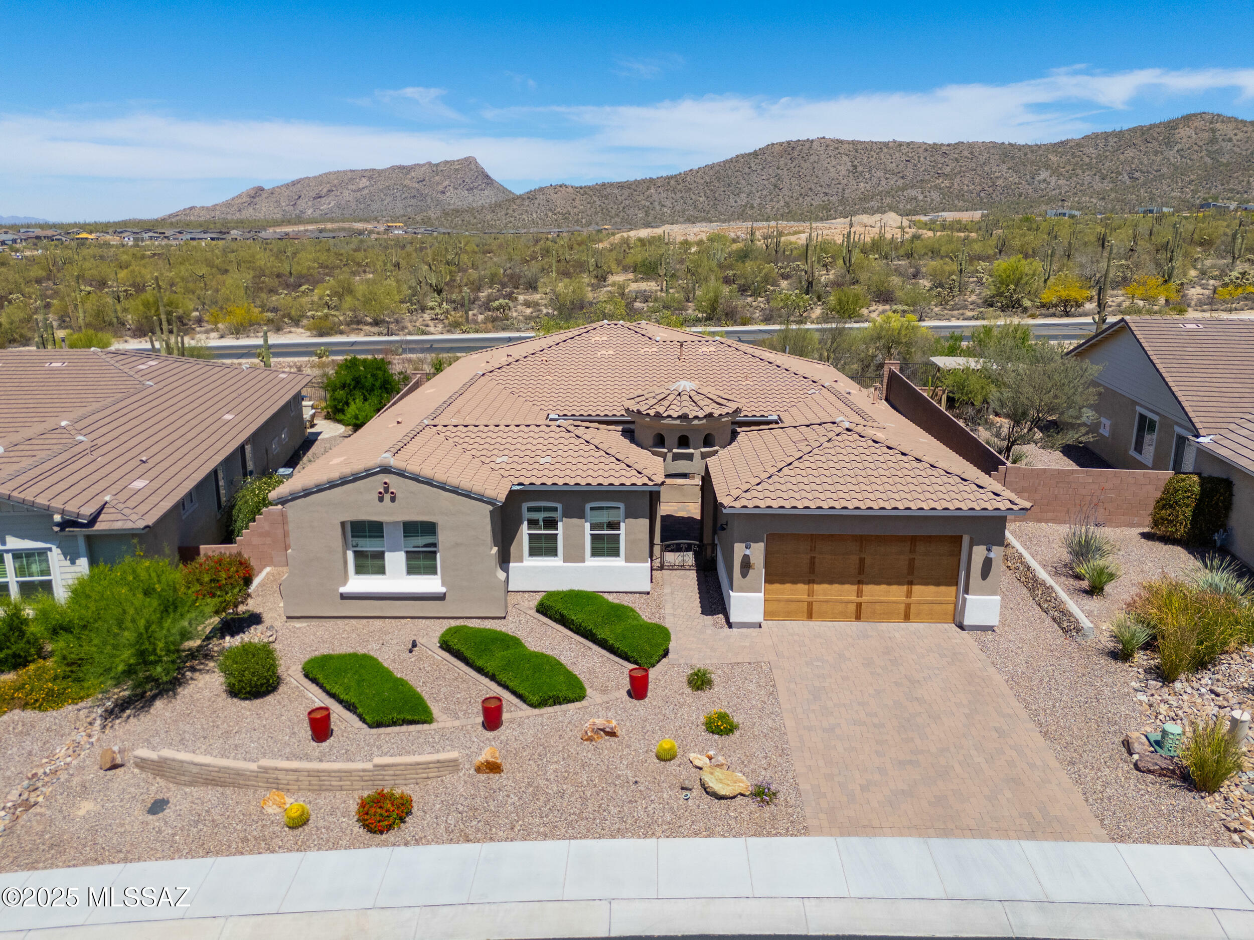 Property Photo:  7330 W Cactus Flower Pass  AZ 85658 