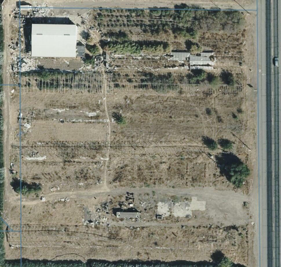 Property Photo:  Apn 033-150-013  CA 93615 