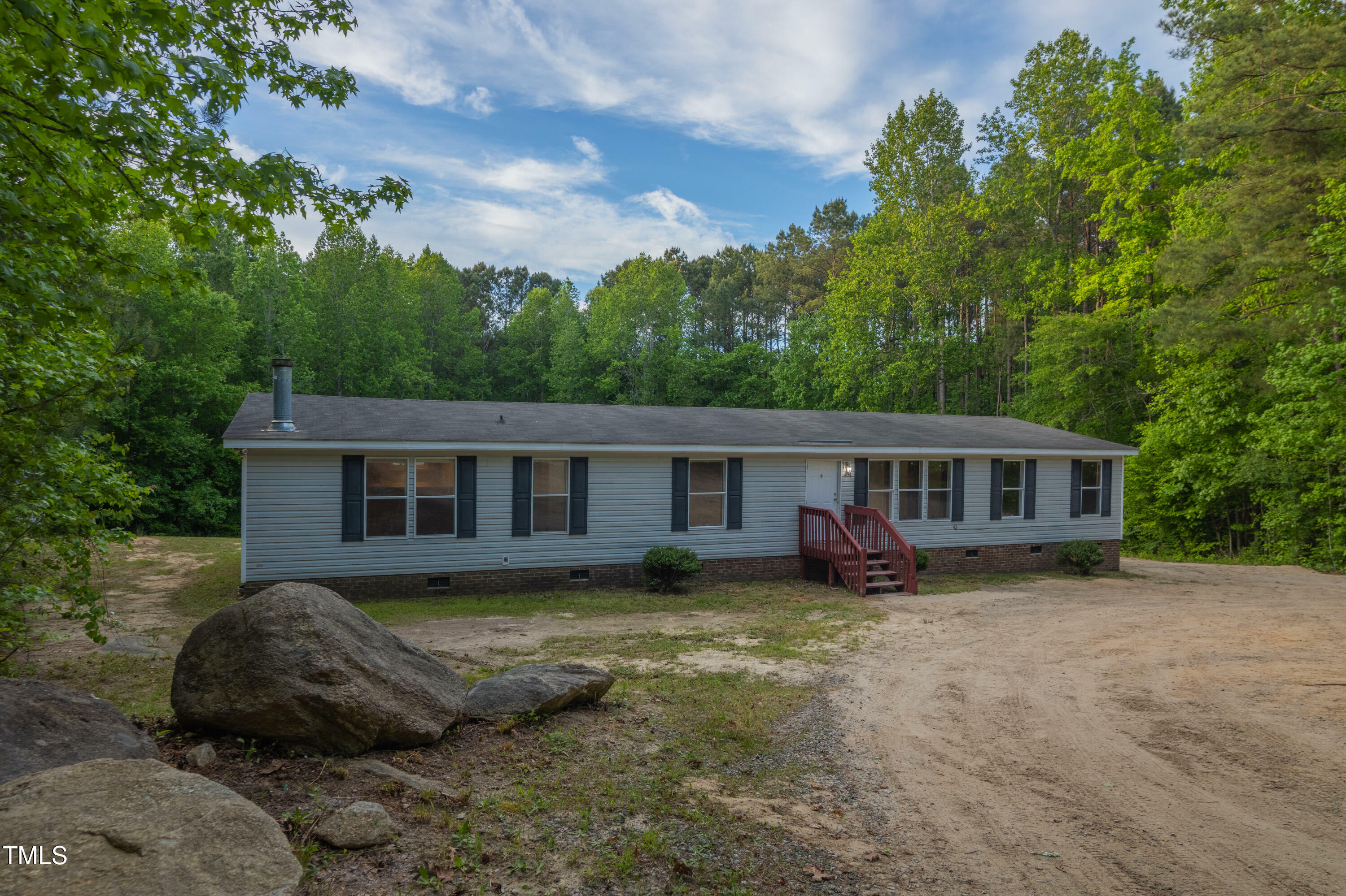 Property Photo: 404 Fox Ridge Road NC 27549