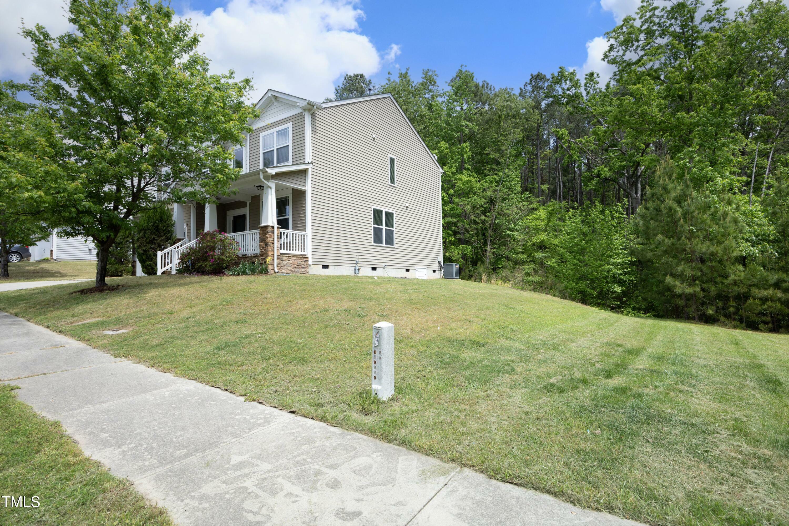 Property Photo: 1106 Red Crest Ln NC 27704
