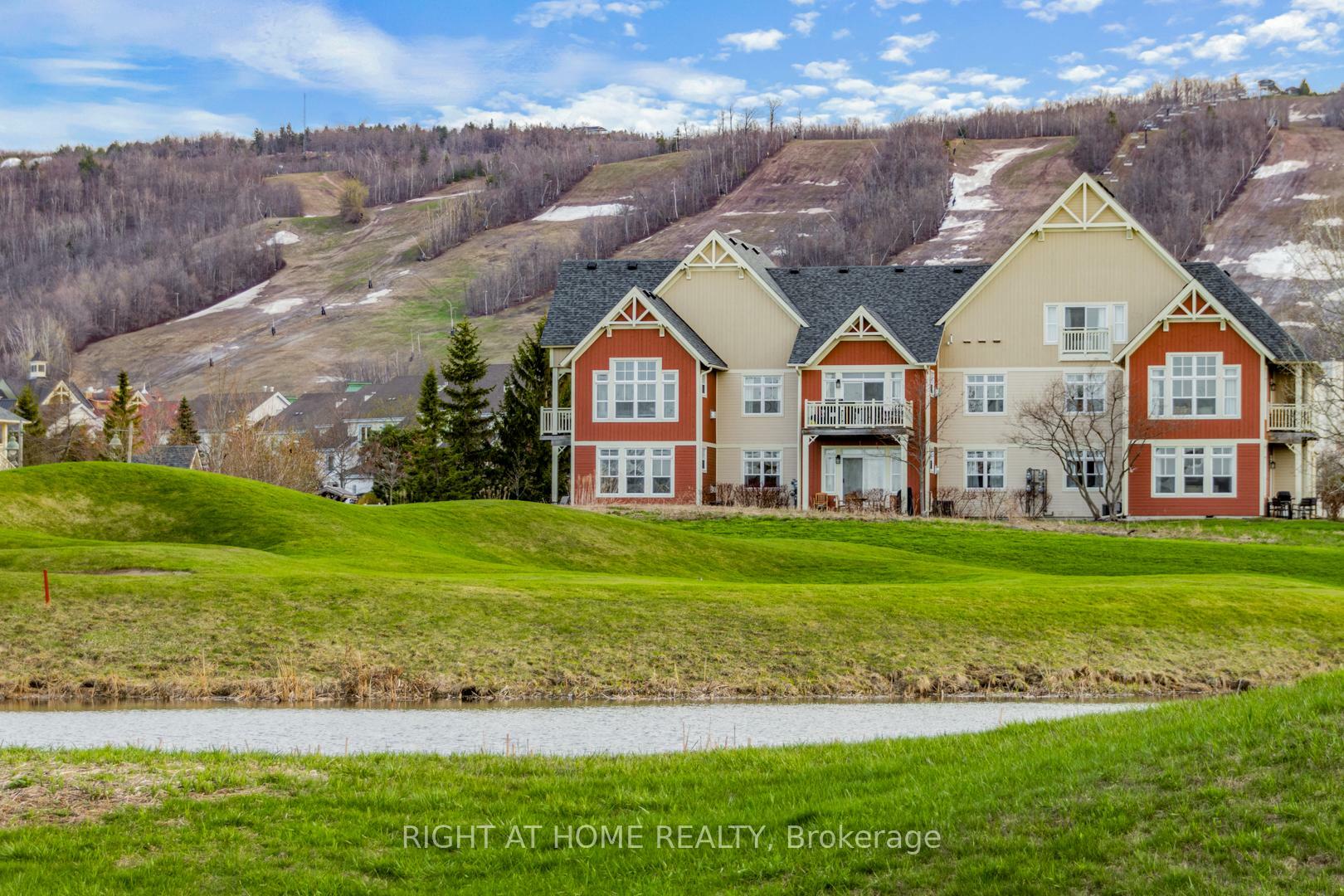Property Photo: 130 Fairway Court 229 ON N3W 1Y1