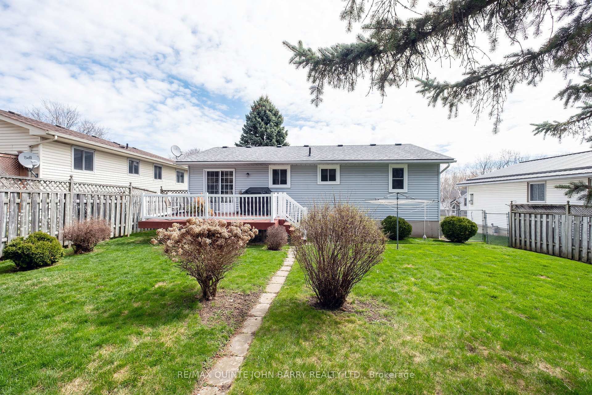 64 Ireland Drive  Quinte West ON K8V 5X3 photo