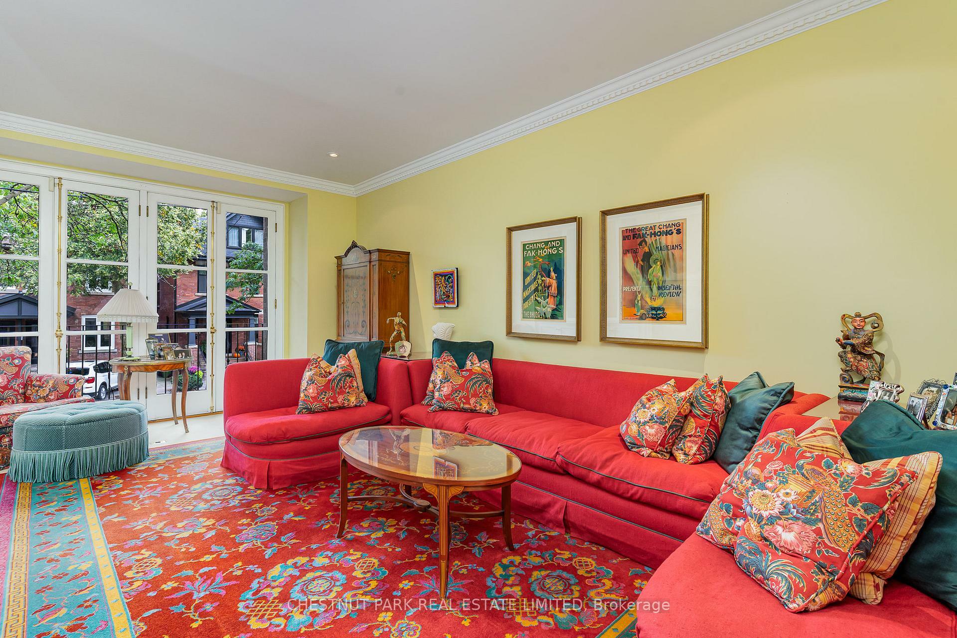 Property Photo: 32A Balmoral Avenue ON M4V 2J4
