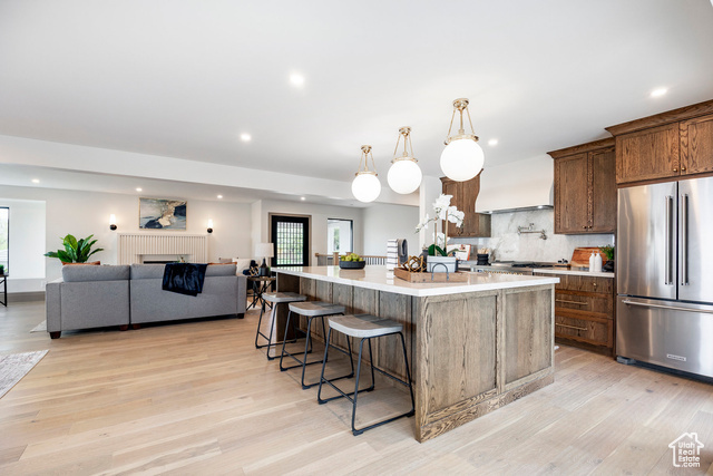 Property Photo: 2568 E Sherwood Dr UT 84108