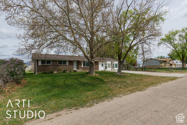 Property Photo: 2732 S 4550 W UT 84401