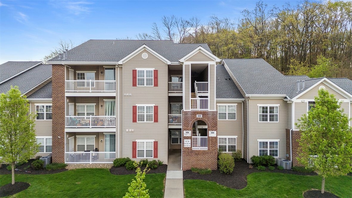 Property Photo: 807 Stockton Ridge PA 16066