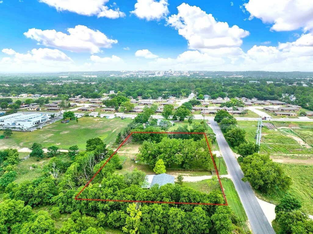 Property Photo: 1210 Old Martindale Road TX 78666