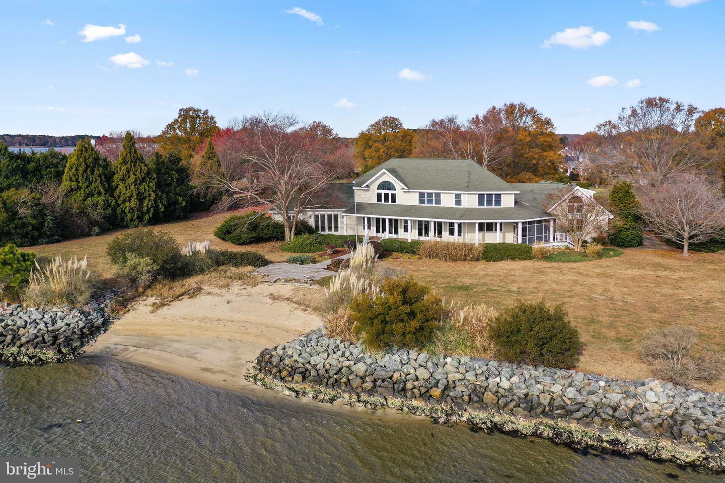 Property Photo: 286 Waterbury Road VA 22482
