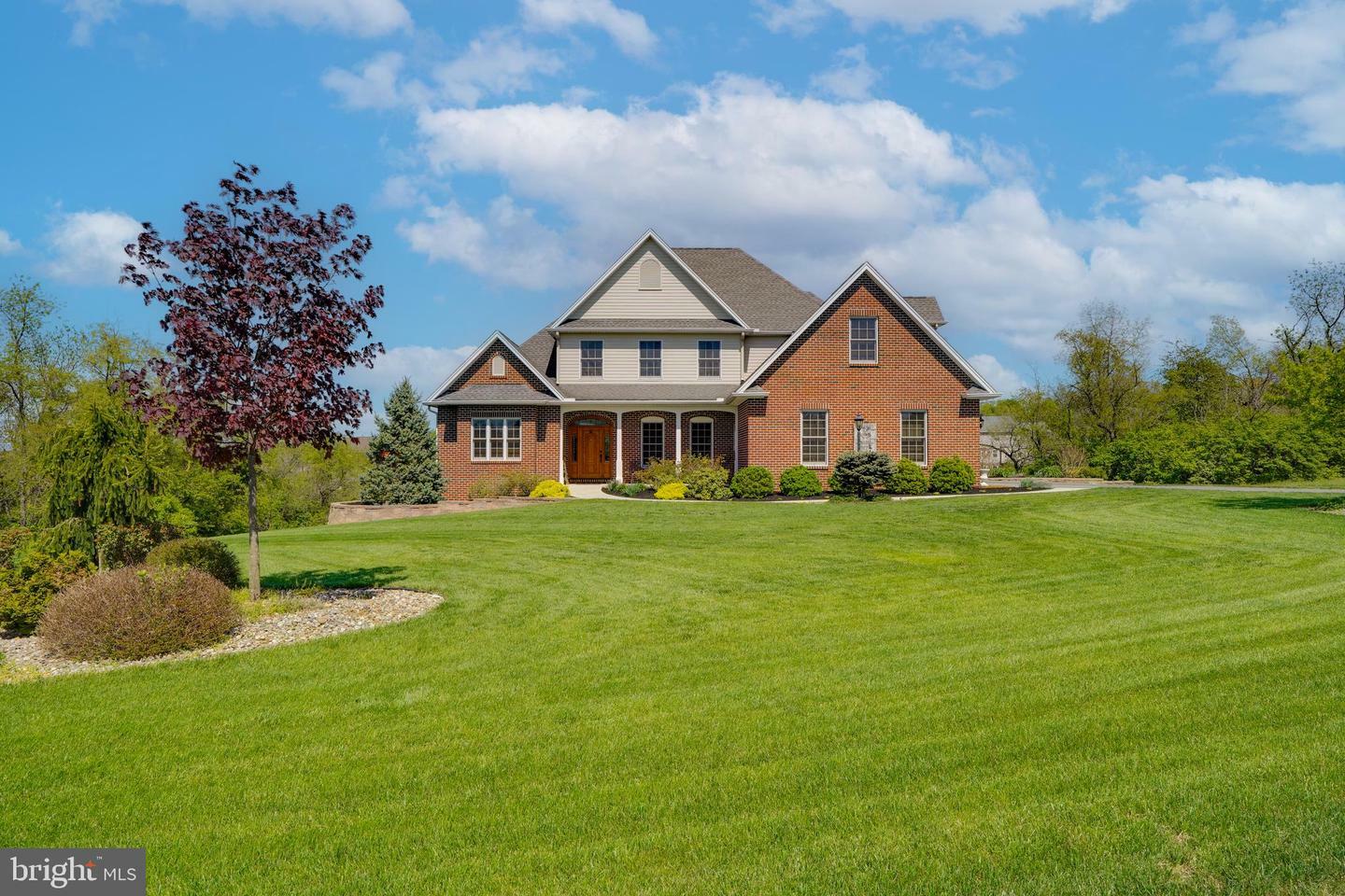 239 Abishire Way  Chambersburg PA 17202 photo