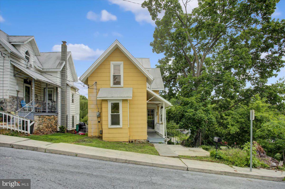 125 Cottage Street  Waynesboro PA 17268 photo