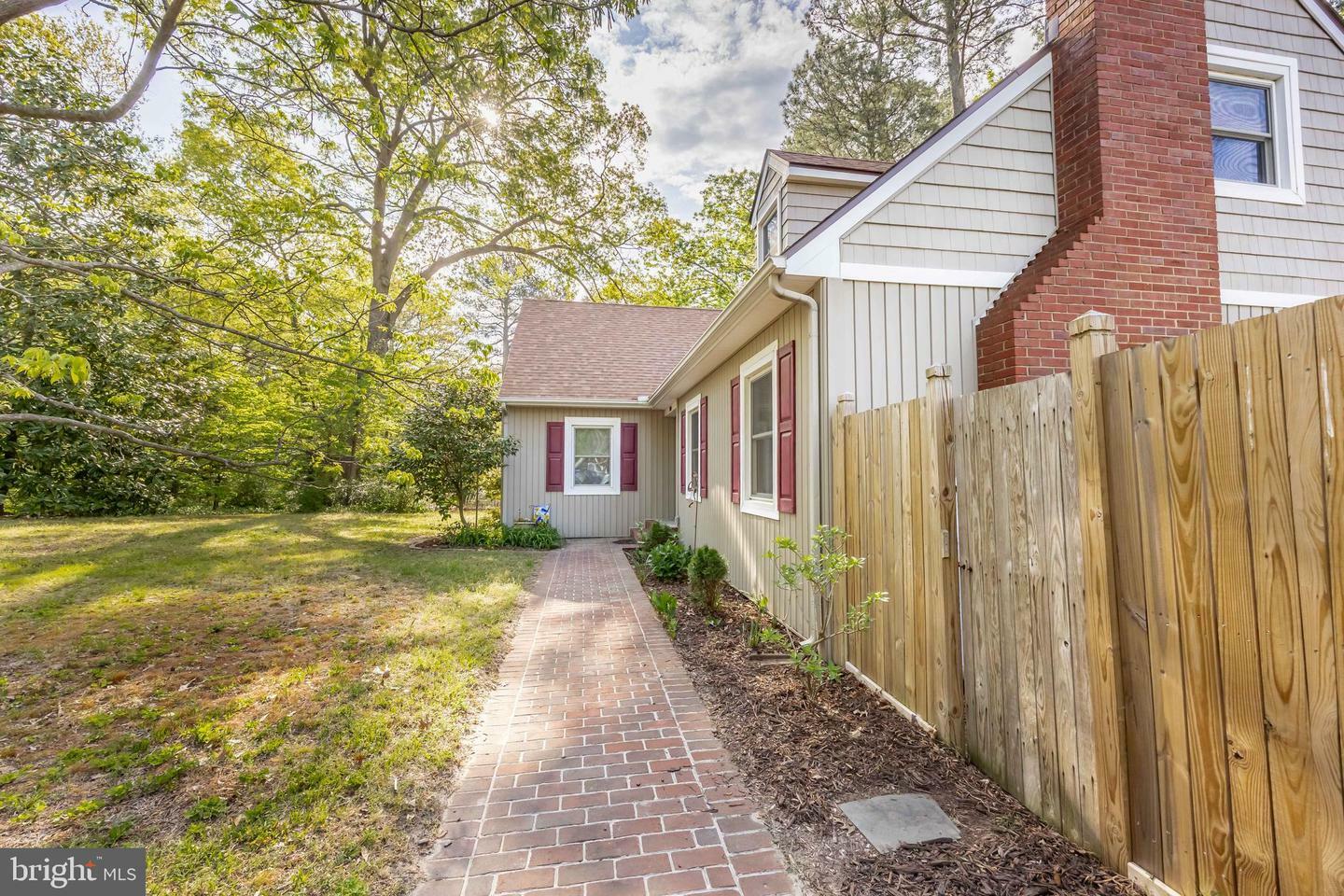 Property Photo: 700 S Park Drive MD 21804