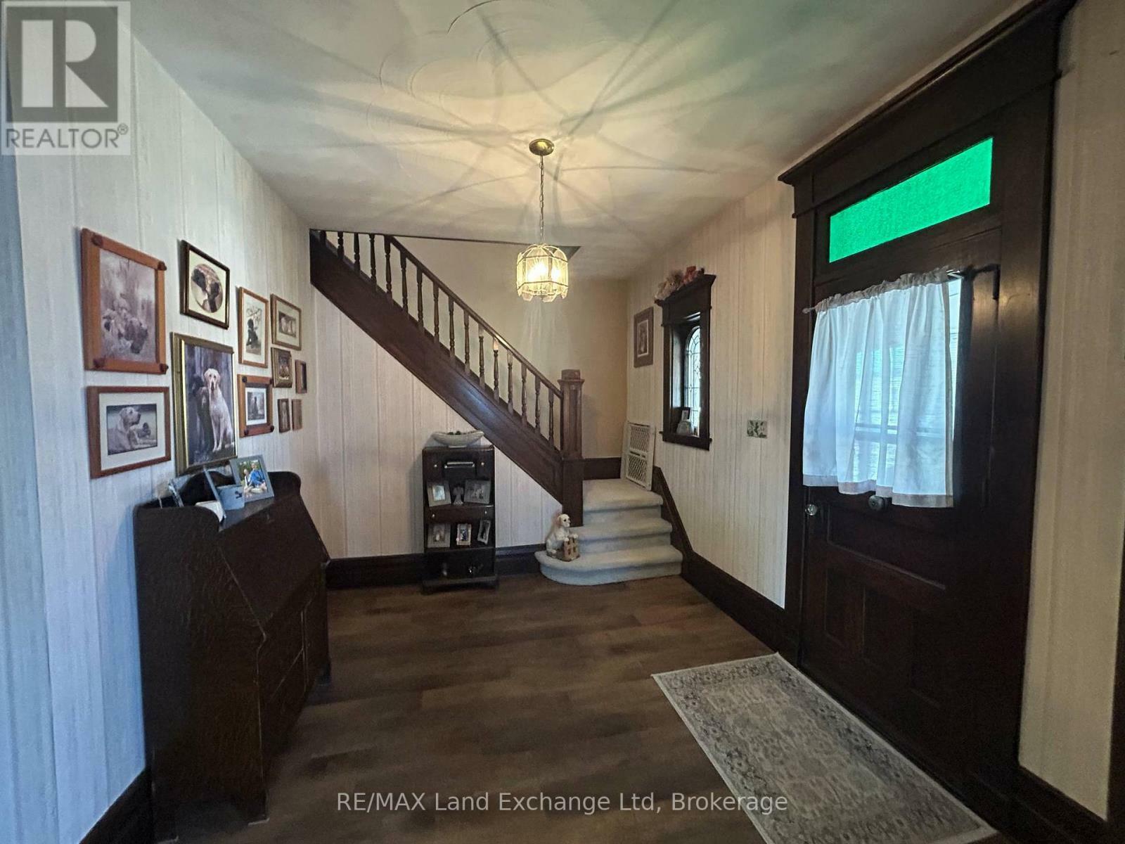 Property Photo: 327 Frances Street ON N0G 2W0