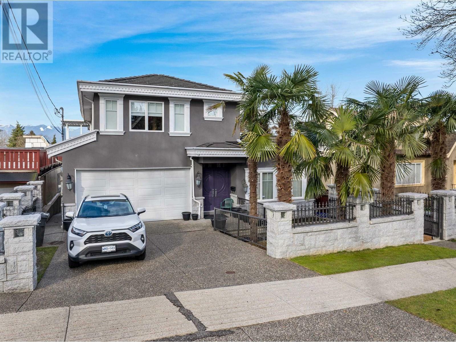 Property Photo:  2231 East 24th Avenue  BC V5N 2V3 